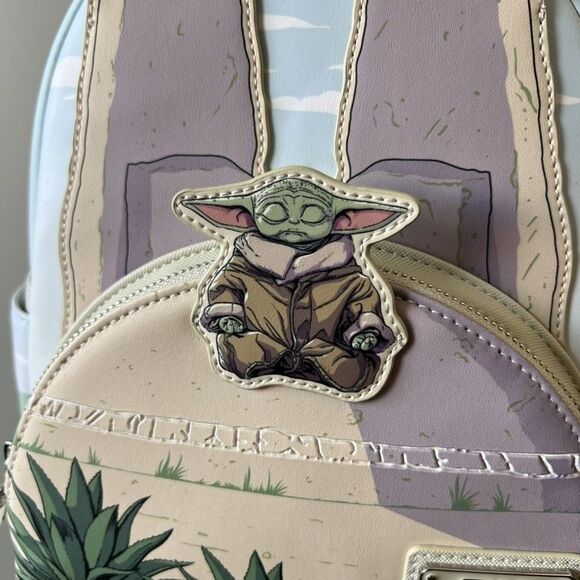 Star‎ Wars Loungefly Mini Backpack Mandalorian Grogu Glow in the Dark Travel NEW - Picture 3 of 16